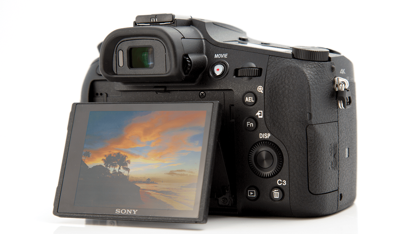 Review Sony CyberShot DSCRX10 IV is Feature Rich and Affordable